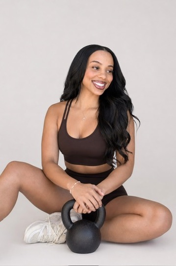Yvonne, online fitness coach